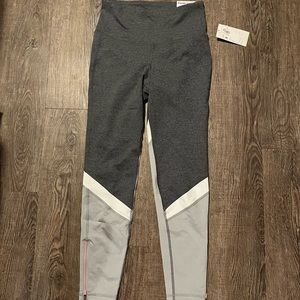 Old Navy Grey and White Leggings